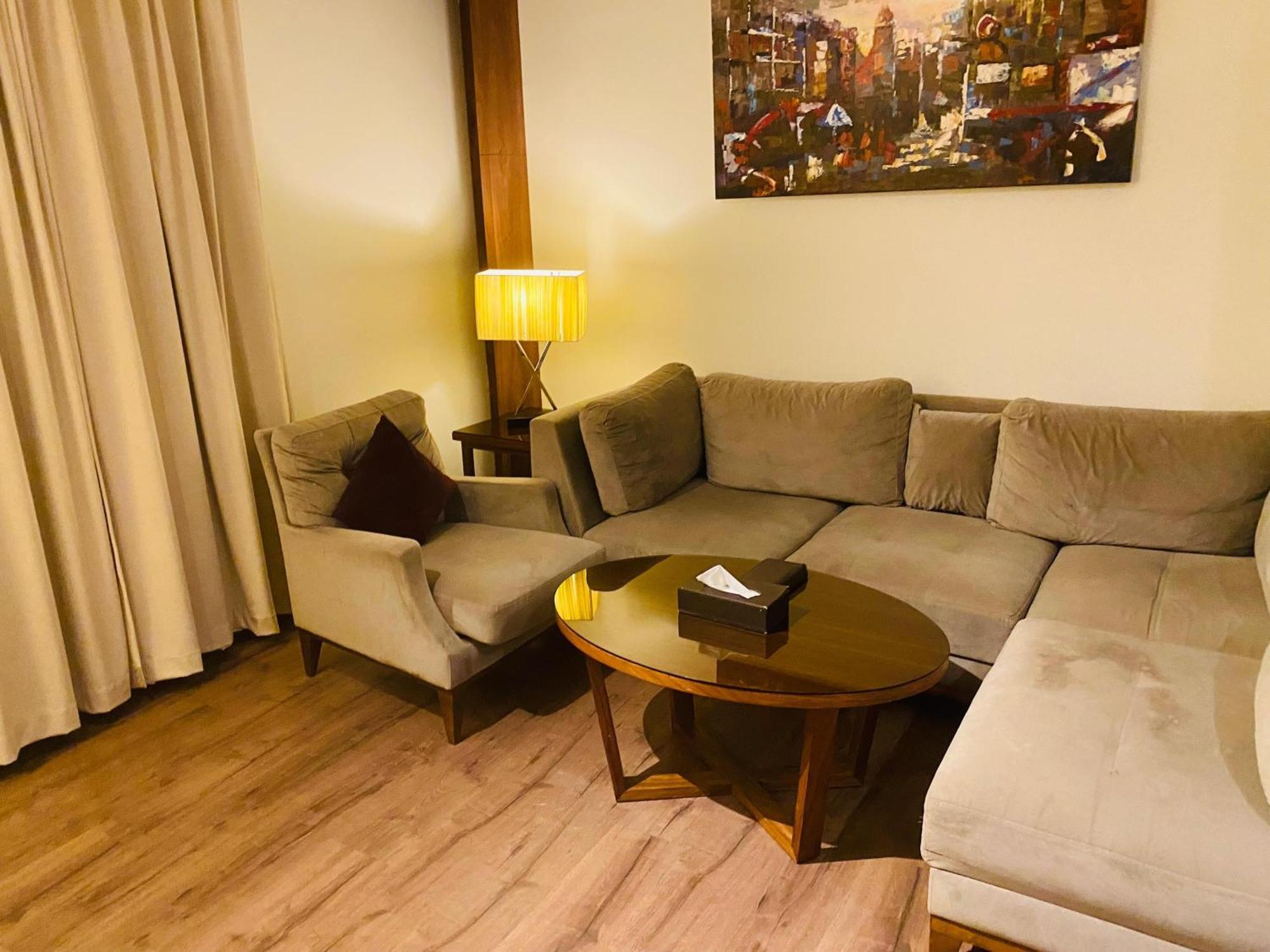 Al Nawras Hotel Jizan Esterno foto